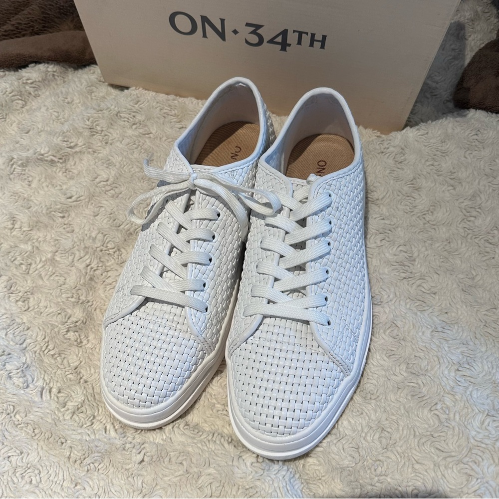 ON 34th size 10 Women's Lusille White Woven Lace-Up Sneakers NEW